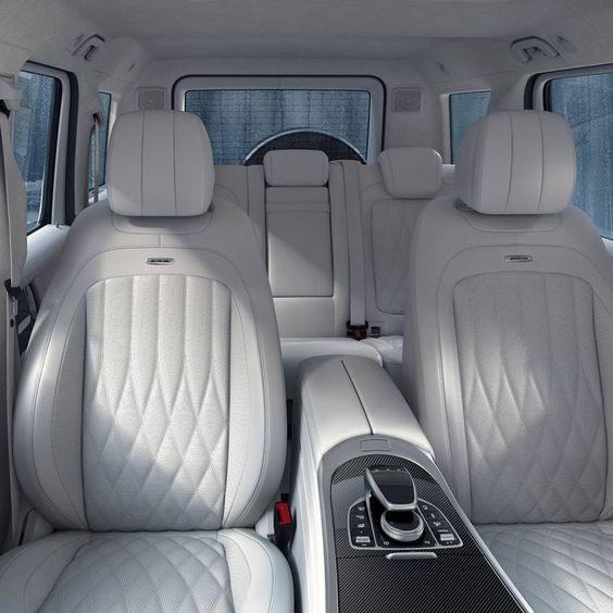 SEAT 03