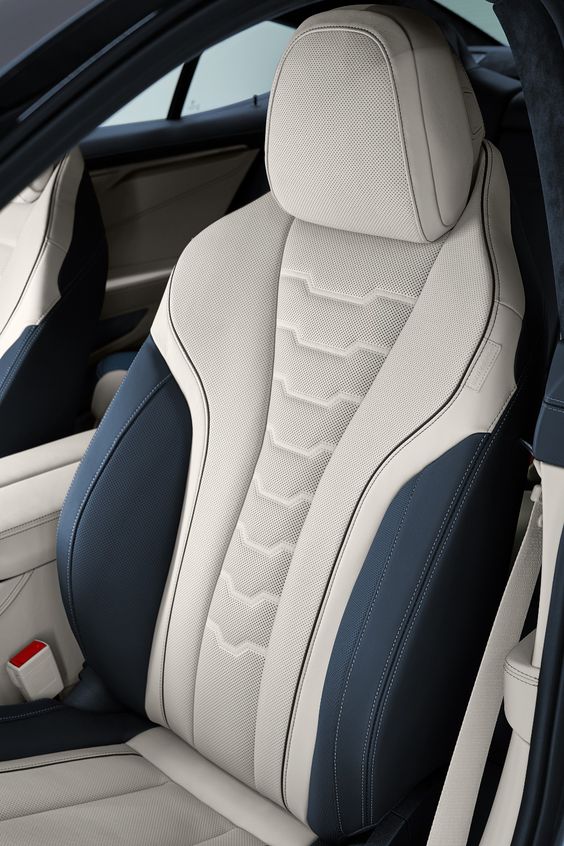 SEAT 02