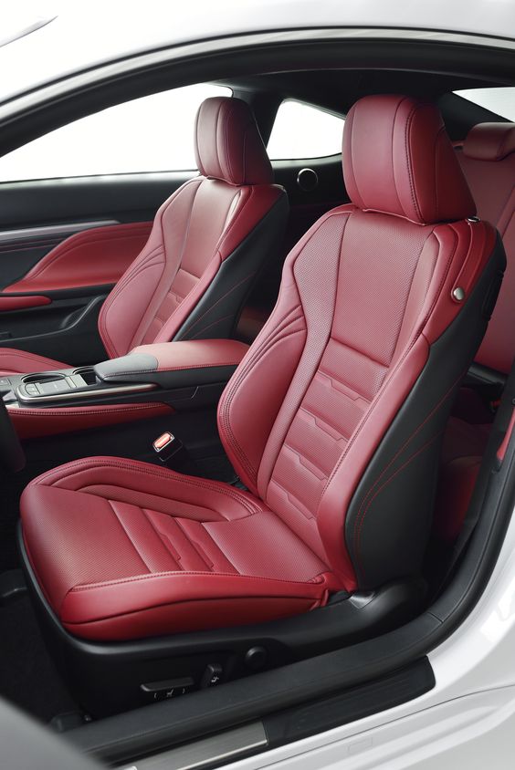 SEAT 32